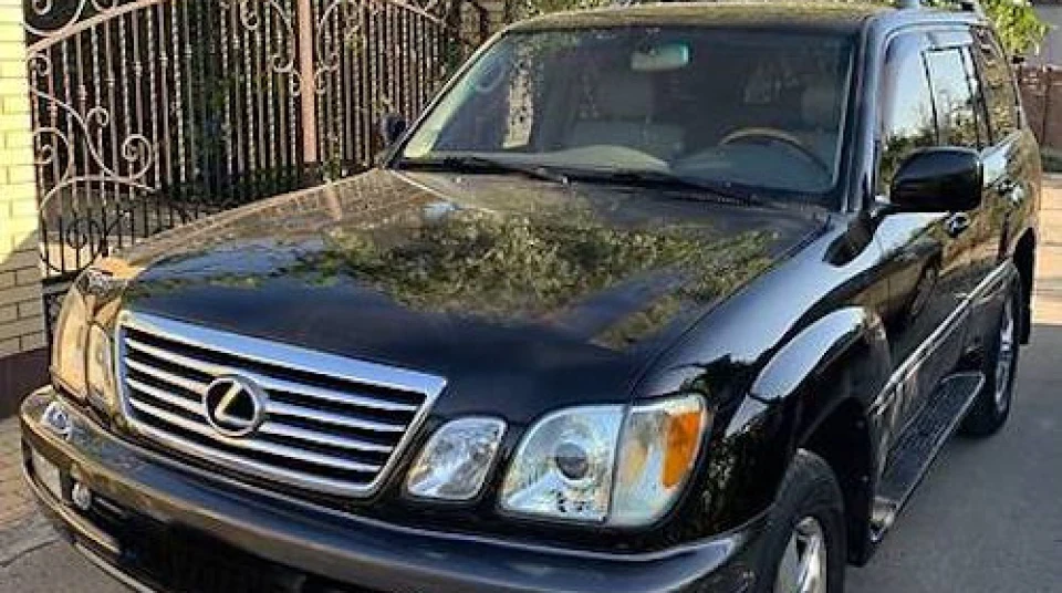 Lexus LX