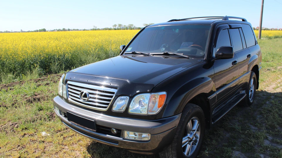Lexus LX 2