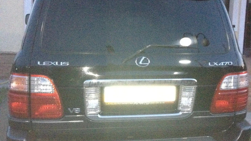 Lexus LX 5