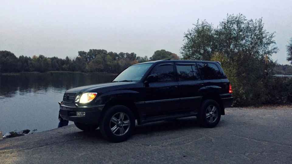Lexus LX