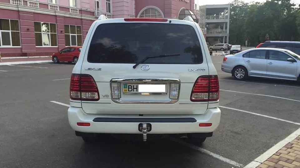 Lexus LX 2