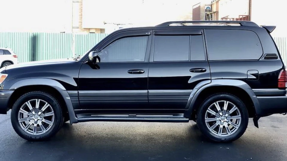 Lexus LX