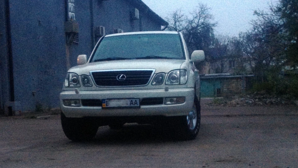 Lexus LX