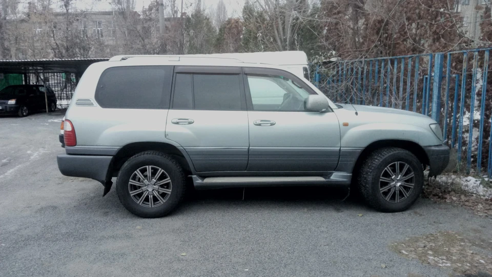 Lexus LX