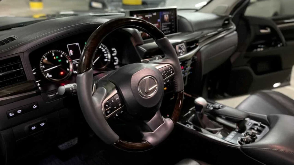 Lexus LX 450d 5
