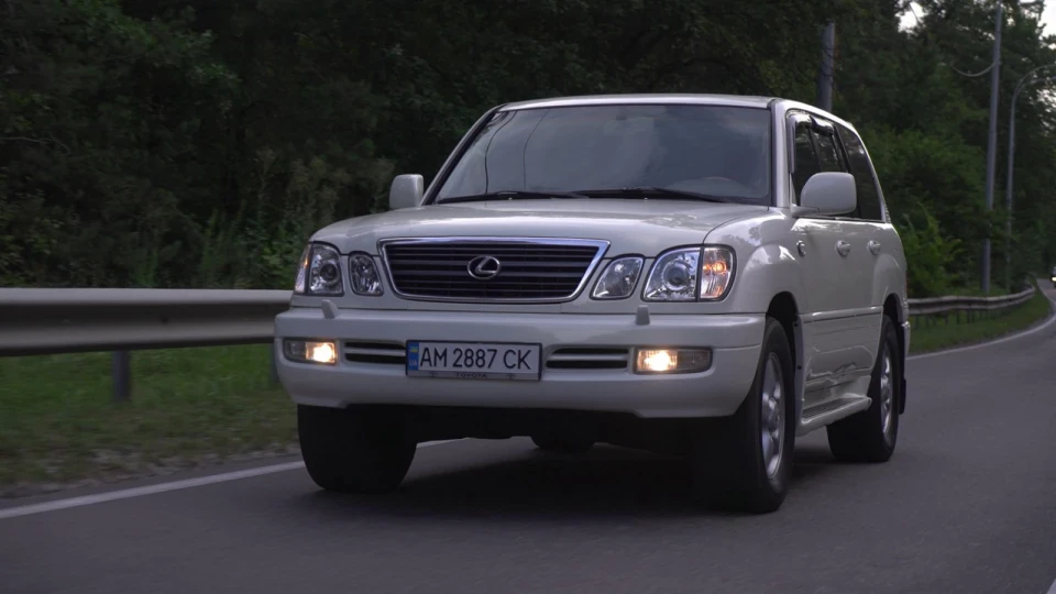 Lexus LX 470 Білуга