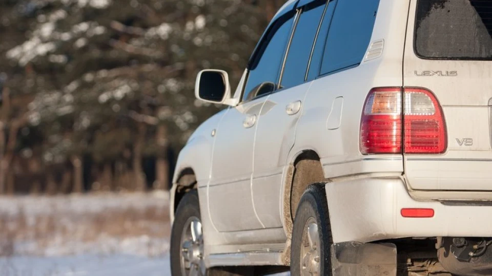 Lexus LX білий танчик 2