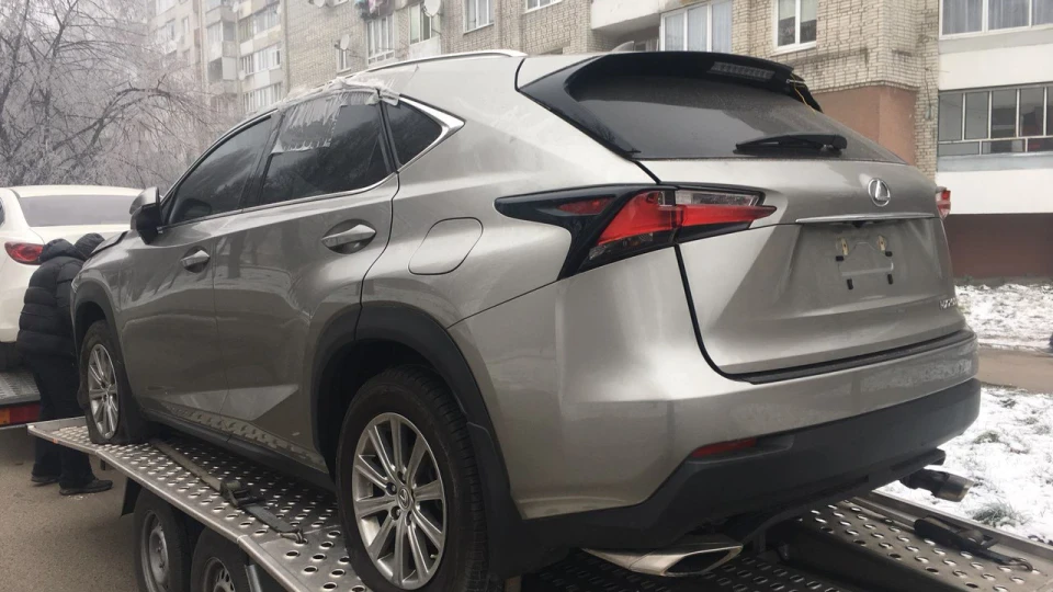 Lexus NX 2.0 турбо 4х4