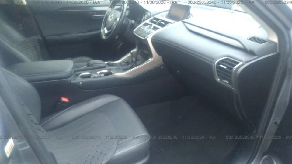 Lexus NX 200T USA 5