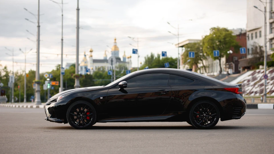 Lexus RC F-Sport 3