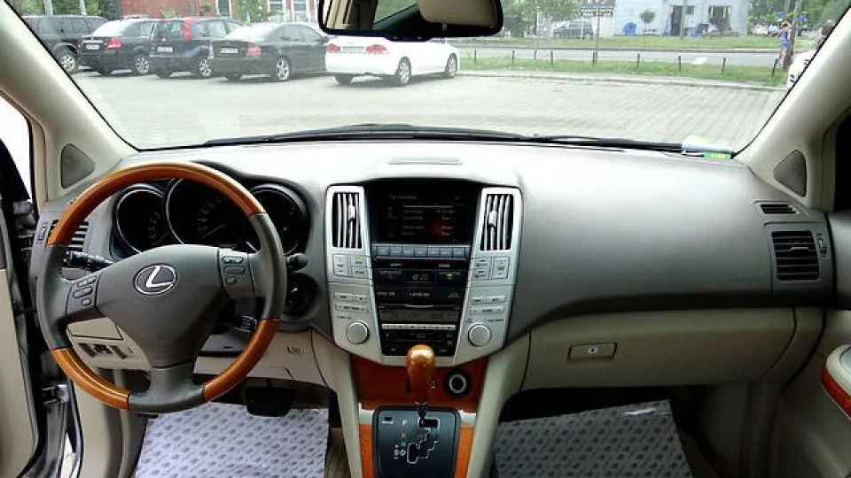 Lexus RX 4