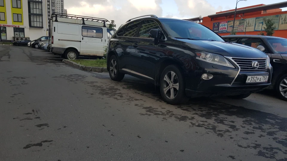 Lexus RX 270 3