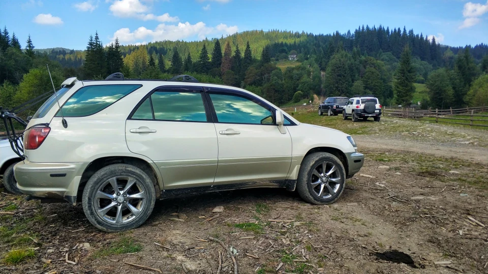 Lexus RX Альпійський сніг
