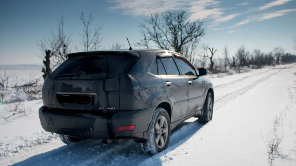 Lexus RX "Man in Black Jacket" 4