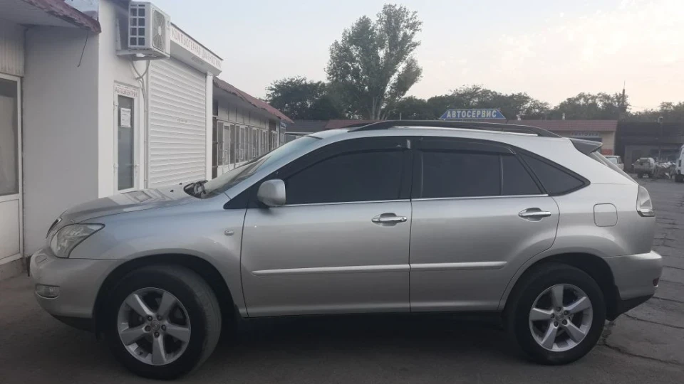 Lexus RX PRESIDENT 2