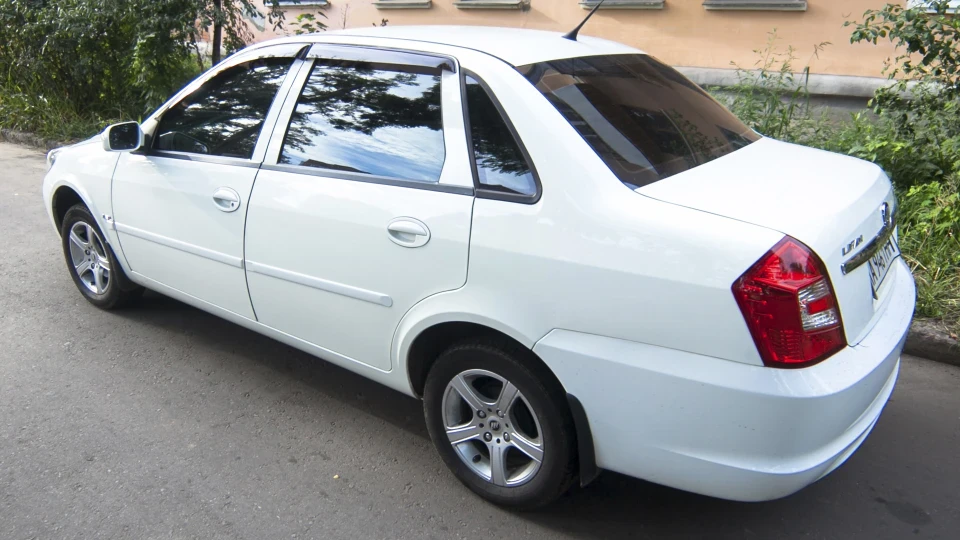 Lifan 520 white 4