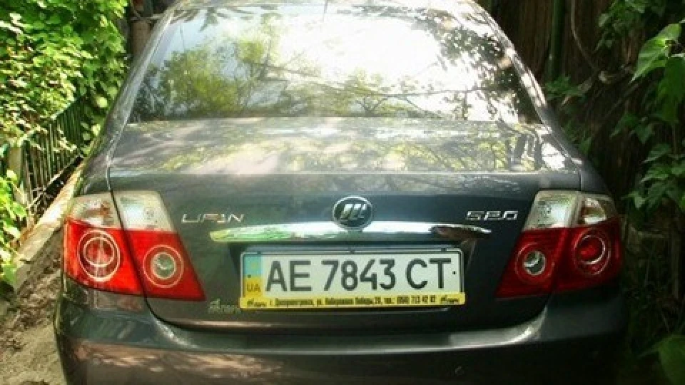Lifan Breez сірий металік, движо1.6л 4