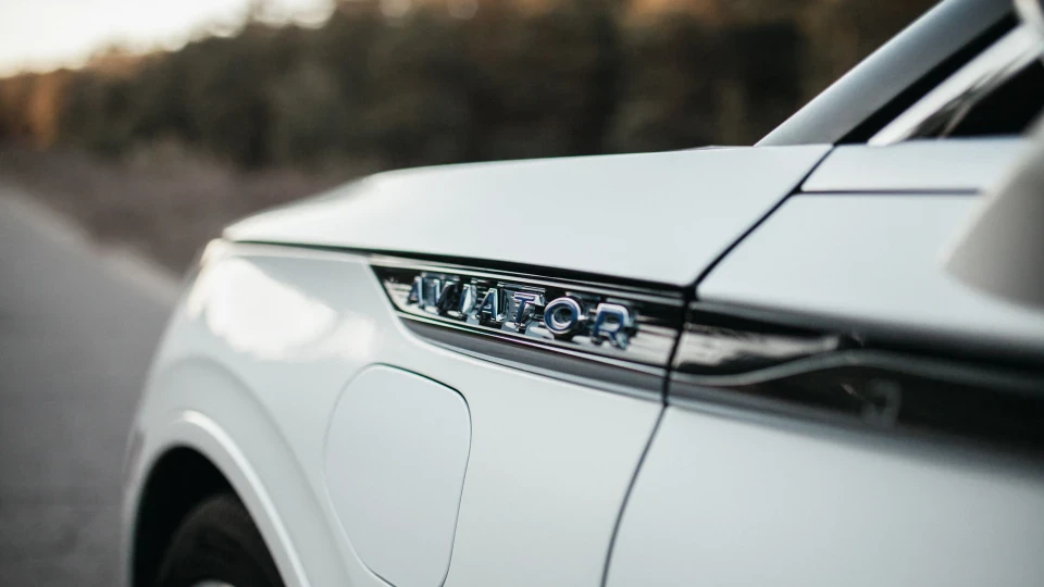 Lincoln Aviator Black Label Hybrid