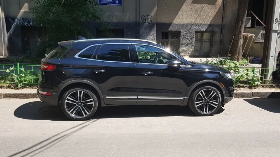 Lincoln MKC Black Reserve