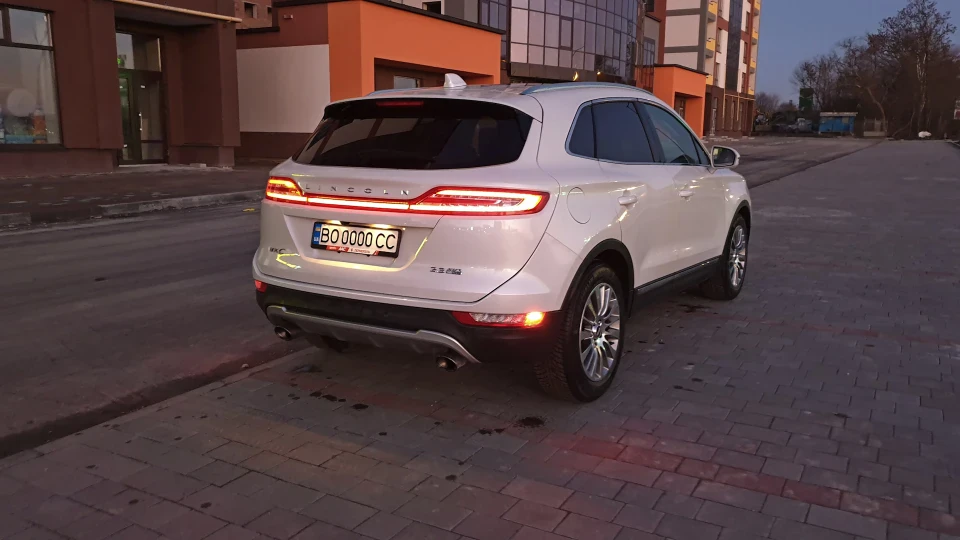 Lincoln MKC Reserve + 4