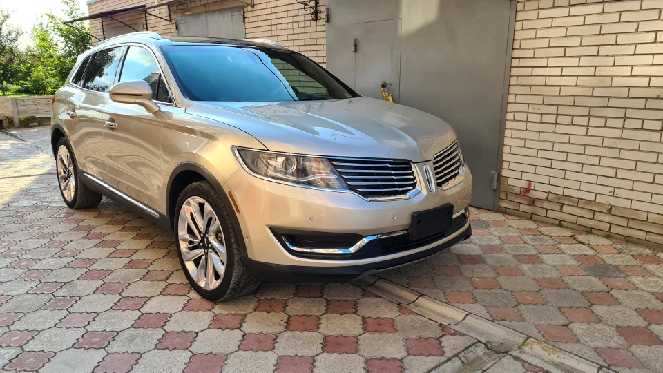 Lincoln MKX Reserve + 4