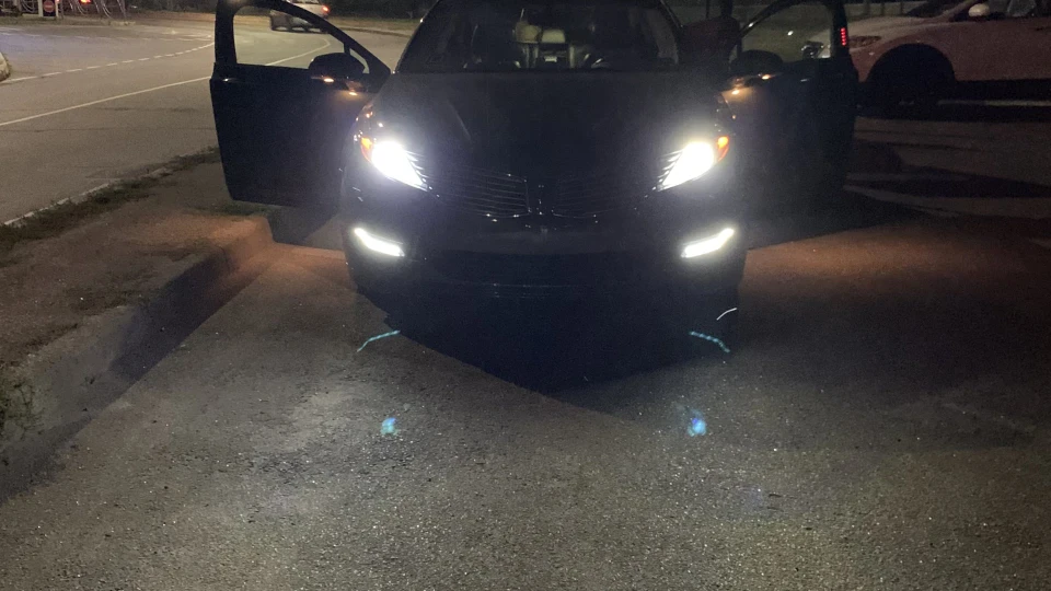 Lincoln MKZ Hybrid 2
