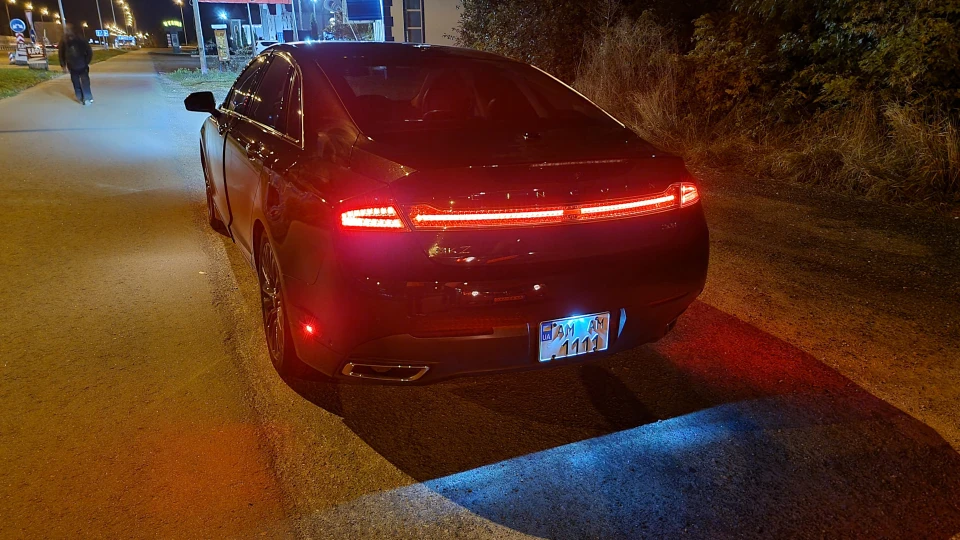 Lincoln MKZ Hybrid Link 3