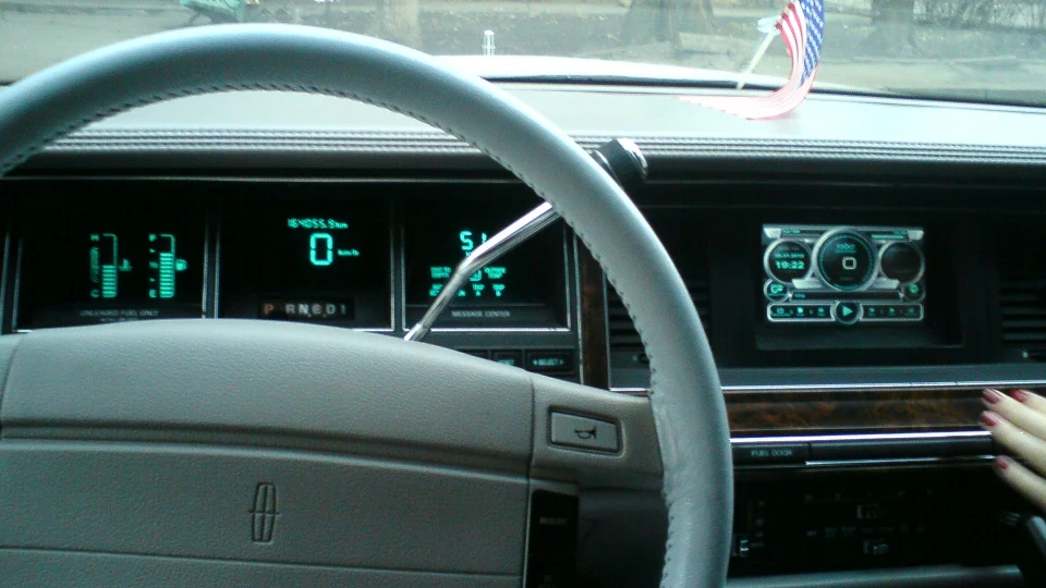 Lincoln Town Car сигнатур 5