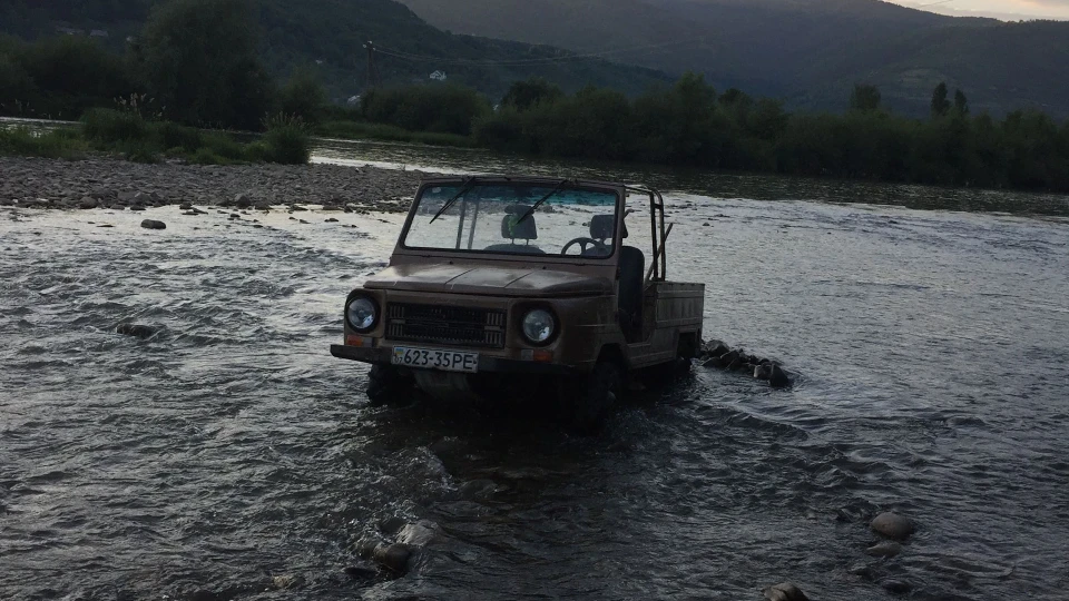 ЛуАЗ 969 4