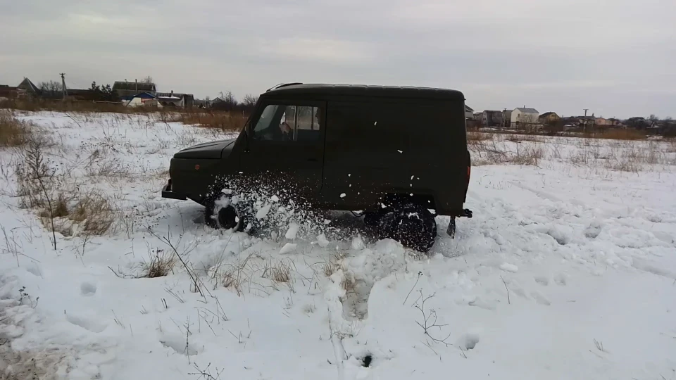 ЛуАЗ 969 Луноход 1.6 Нива 3