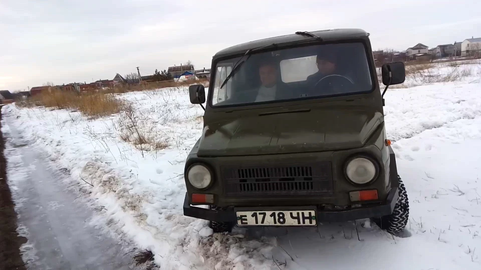 ЛуАЗ 969 Луноход 1.6 Нива 4