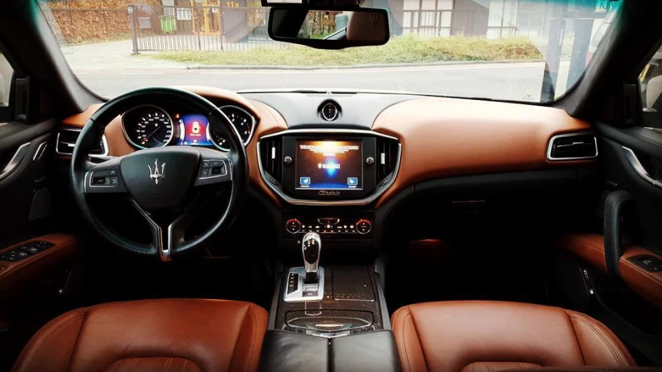Maserati Ghibli (M157) DV6 4