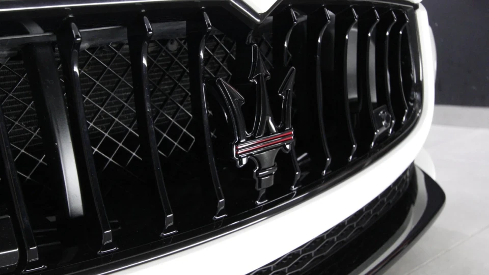 Maserati Ghibli Twin Turbo Bianco Beast 3