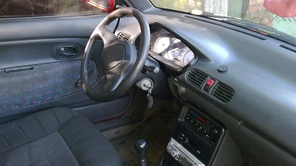 Mazda 121 шалена корівка 2