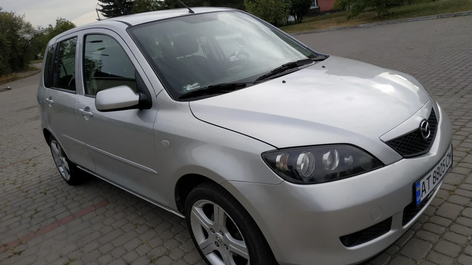 Mazda 2 2