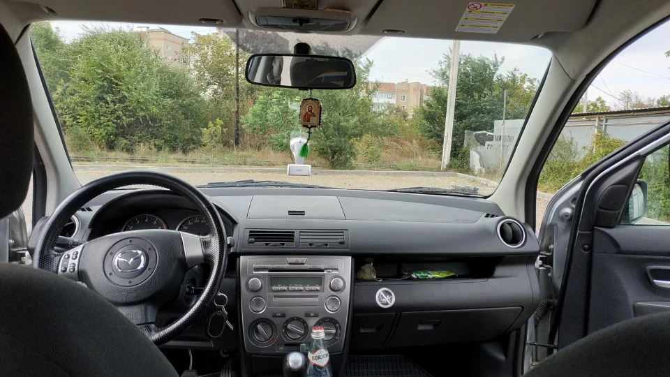 Mazda 2 5