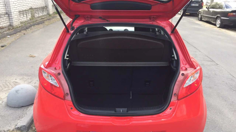 Mazda 2