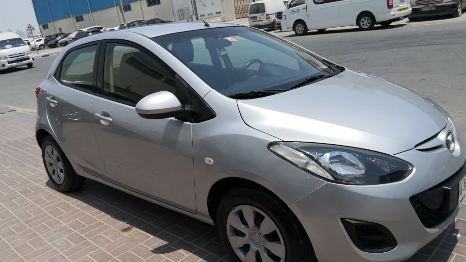 Mazda 2 Моя перша машина в 🇦🇪 3