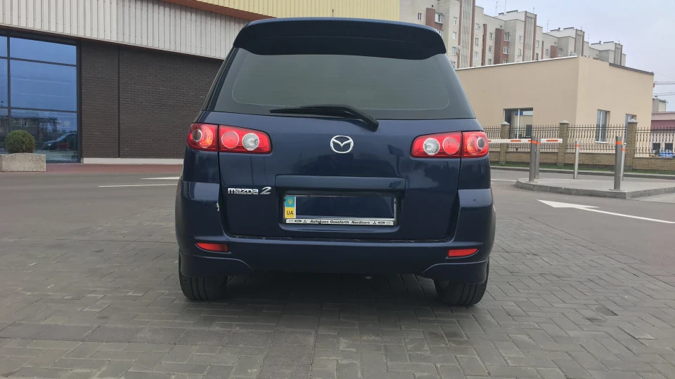 Mazda 2 Мишка 3