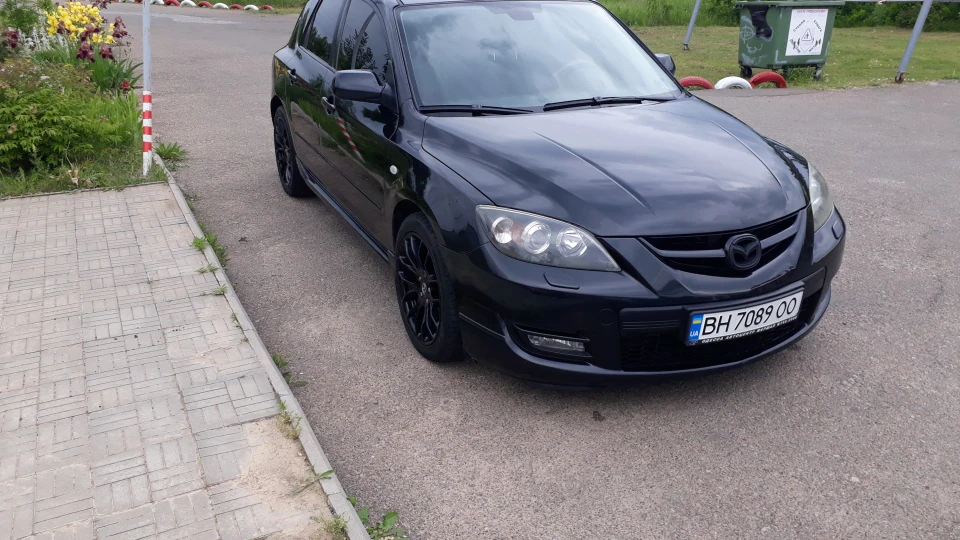 Mazda 3 MPS Чорна мазда 2