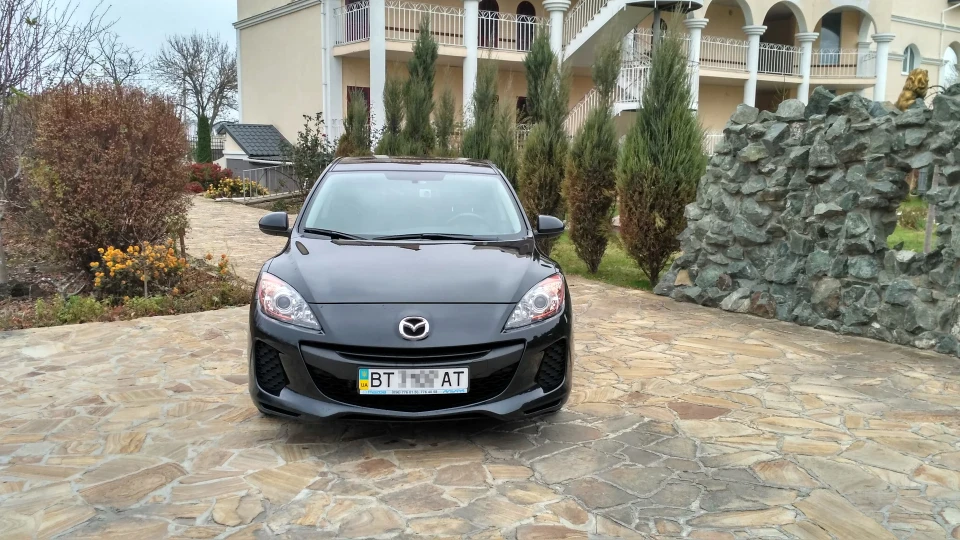 Mazda 3 パール 2