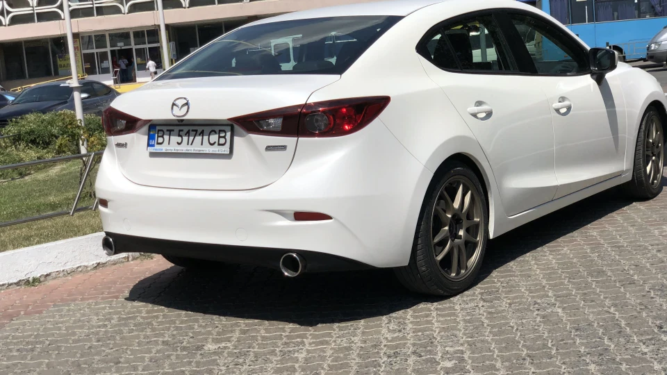 Mazda 3 5