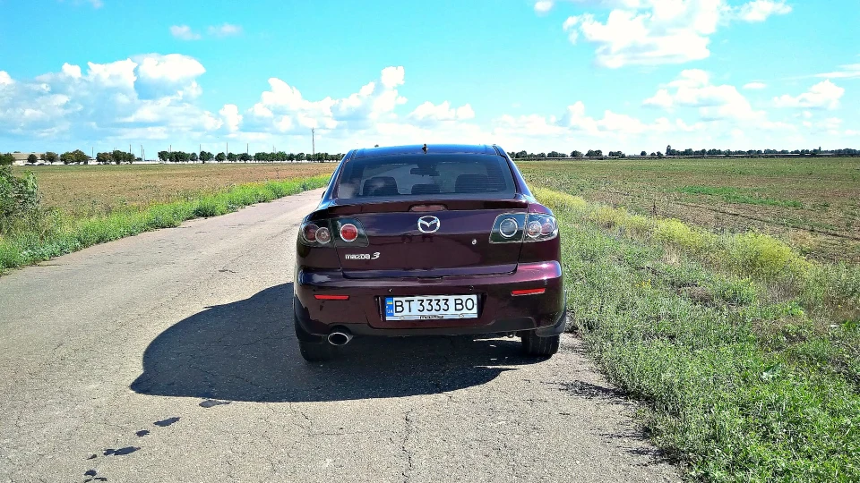 Mazda 3 4