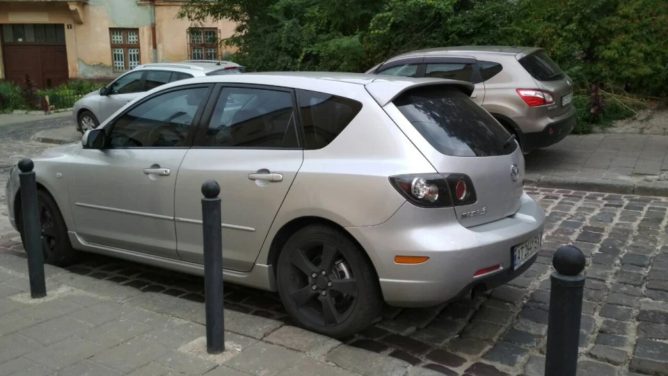Mazda 3 2