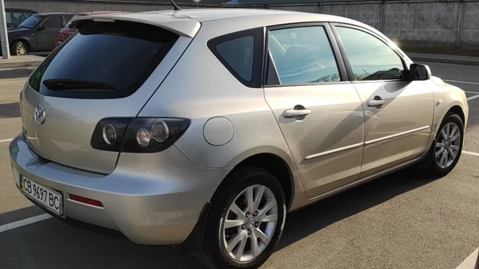Mazda 3 2