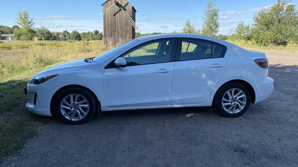 Mazda 3 2