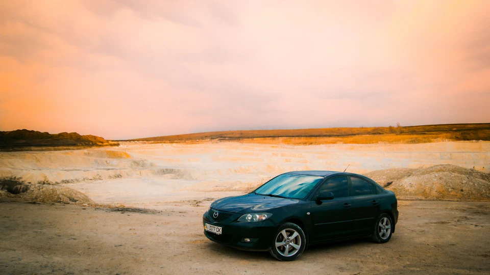 Mazda 3 4
