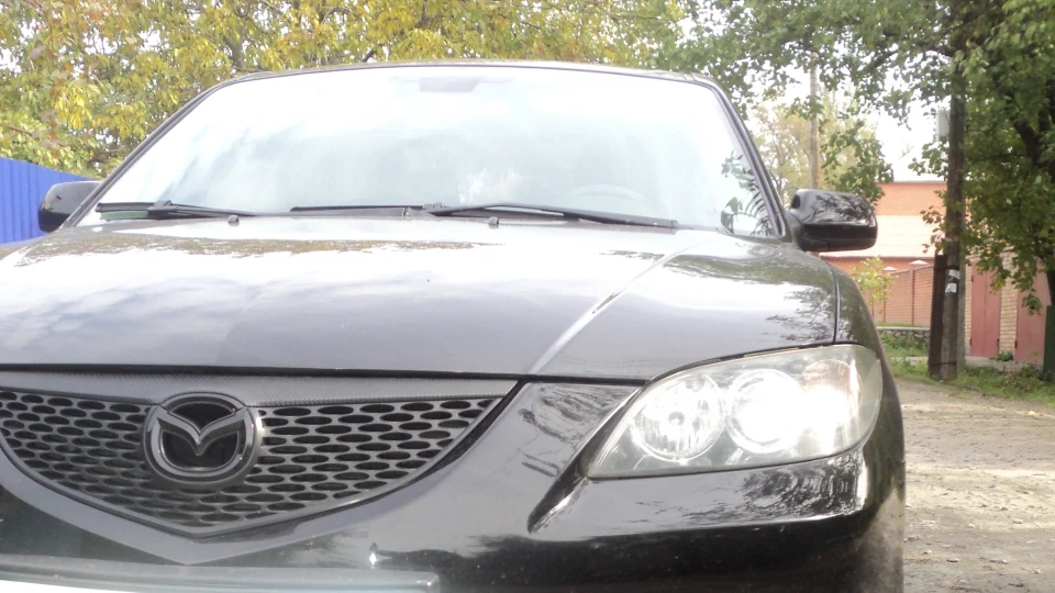 Mazda 3 4