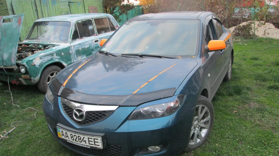 Mazda 3 4