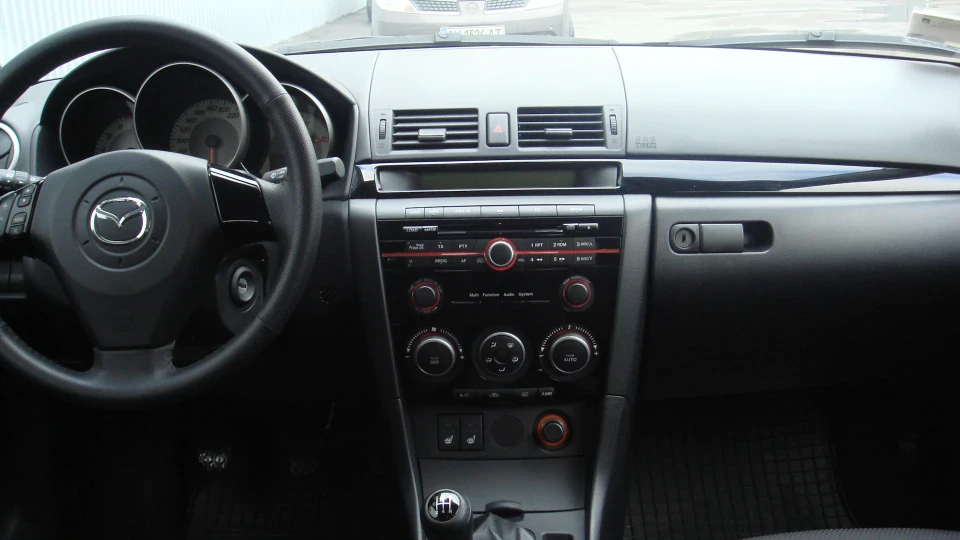 Mazda 3 2
